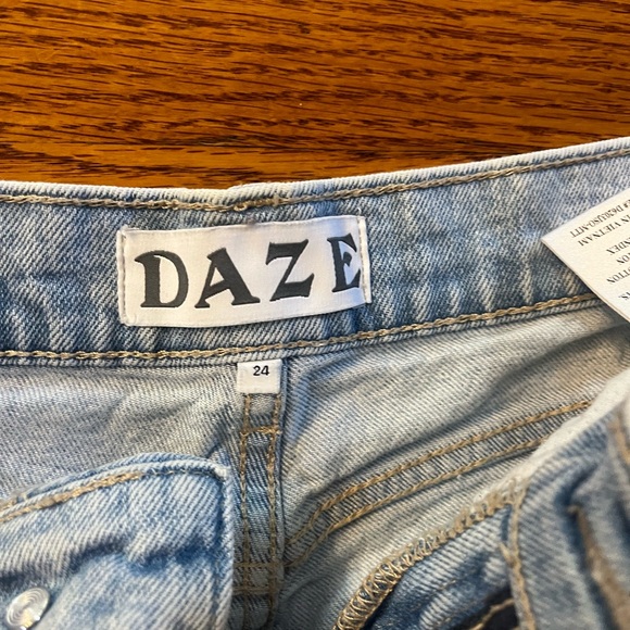 Daze Distressed Light Blue Women's Jeans size 24 - Picture 3 of 5